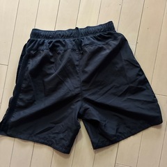 NIKEインナー付ショートパンツの画像