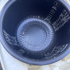 東京都東久留米市発！HITACHI炊飯器2013年製難ありの画像