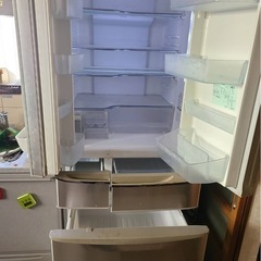 Panasonic 550L 冷蔵庫　NR-F553T-N形の画像
