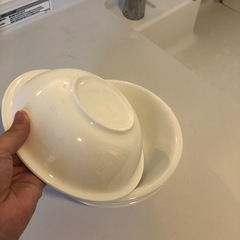 パスタやカレーのお皿の画像