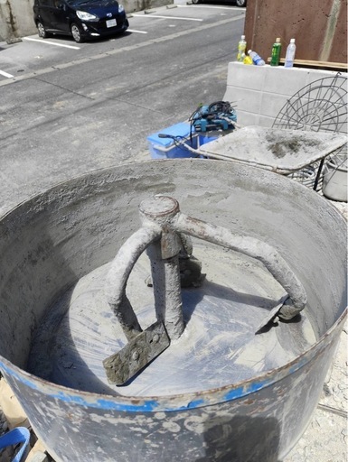 モルタルミキサー