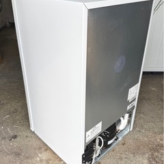 札幌市内配送可 【6ヵ月保証付き】美品 23年製 60L Haier ハイアール 小型1ドア冷凍庫 JF-NU60A 右開き の画像