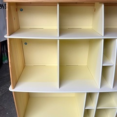 お引取り限定 21年購入 DWE ディズニーワールドファミリー ブックケースのみ 収納棚 の画像