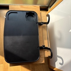 車用　テーブルの画像