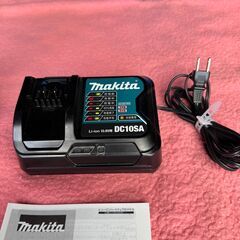 makita充電器LEDワークライトML104 本体・バッテリー・充電器付きの画像
