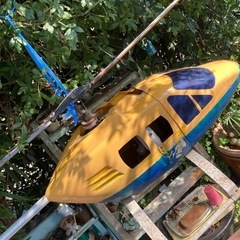 ラジコンヘリコプタージャンク品不動オブジェの画像