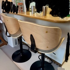 【美品】定価一脚30800円カウンターチェア  二脚セットの画像