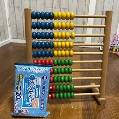 数えたり、足したり、引き算などの知育玩具の画像
