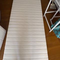 イケア　マットレスの画像