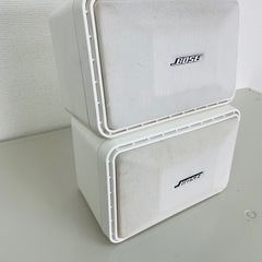 BOSE 101MMW ボーズ スピーカーシステム シリアル連番 2個セット ホワイト 天吊金具付きの画像