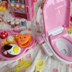 美品　メルちゃん　まとめ売り　トイレ　冷蔵庫　自動販売機　トイレ　おままごとの画像