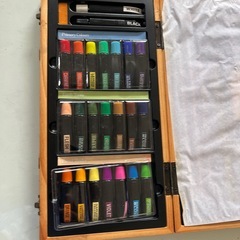 未使用大人のお絵かきセットの画像