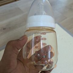 充電式 電動搾乳機セット（210mlボトル付属）の画像