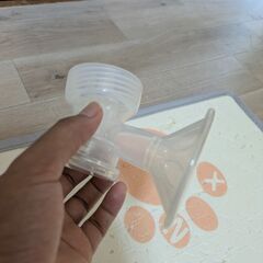 充電式 電動搾乳機セット（210mlボトル付属）の画像
