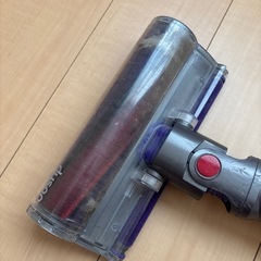 壊れた掃除機の画像