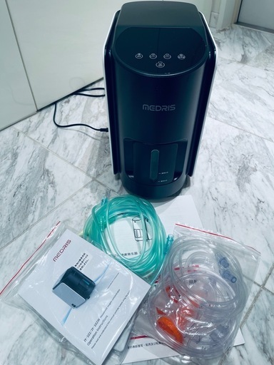 酸素発生器と酸素ケージ
