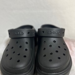 クロックス　厚底の画像
