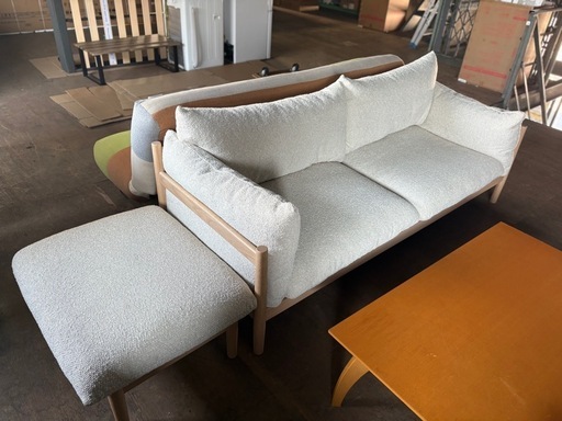 2人掛けソファー・オットマン付き　unico・ペット対応生地(商品番号13981)