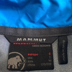 MAMMUT 青のフルジップジャケット　メンズ Mサイズの画像