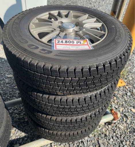 GOODYEAR 165R13  2015年　PCD100　HB7.5　ET36