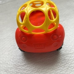 車のおもちゃの画像