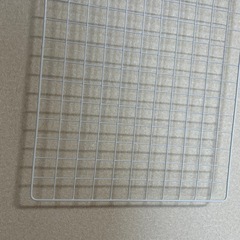 壁掛けボード　かご付き　ラック　フックありの画像