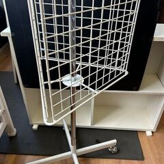 【リサイクルストアスターズ城西店】 【中古品】回転式ネット計器　キャスター付きの画像