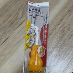 Pigeon電子レンジスチーム＆薬液消毒ケース、哺乳びん消毒はさみ、母乳実感スポンジブラシセットの画像