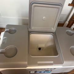 IGLOO MAXCOLD 90qt/85L キャスター付きクーラーボックス の画像