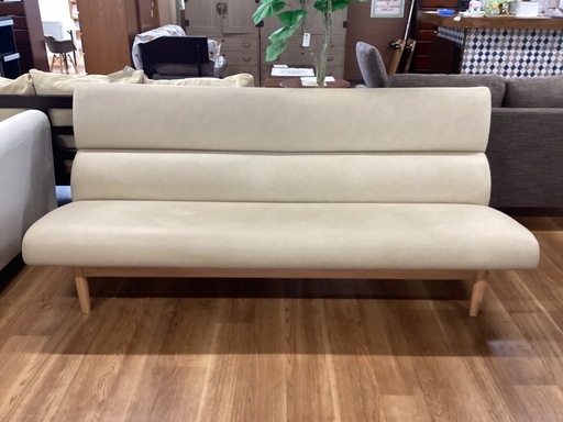 4人掛けソファー【町田市再生家具】251746