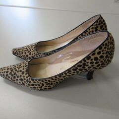 ▽ NEORHYTHM ヒョウ柄パンプス 22.5cm ネオリズムの画像
