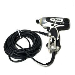 店頭引き渡し 中古 makita マキタ インパクトドライバ 6955 動作確認済み 電動工具の画像