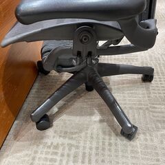 Herman Miller (ハーマンミラー) ブラック の画像