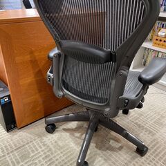 Herman Miller (ハーマンミラー) ブラック の画像