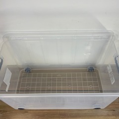 ＮＯ2【引き取り限定】アイリスオーヤマ 収納ボックス 衣装ケース ふた付き 大型 キャリー 頑丈 幅39×奥行74×高さ35cm ネイビー×クリアの画像