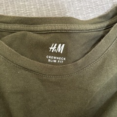 H&M トップスの画像