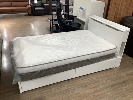 値下げしました！ニトリ セミダブルベッド