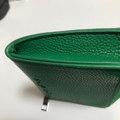 ほぼ未使用グリーンのL字財布の画像