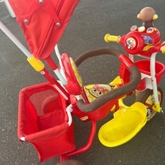 アンパンマン　三輪車　サンシェードつきの画像