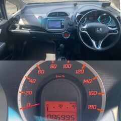 コミコミ価格！！　ホンダ　フィット1.5X　4WD　車検令和8年６月！！の画像