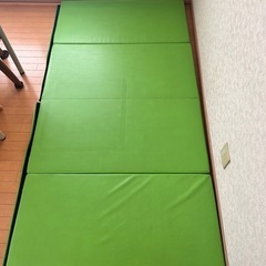 プレイマット、フロアマット、体操マット、ストレッチマット、反発マット、折りたたみ式の画像