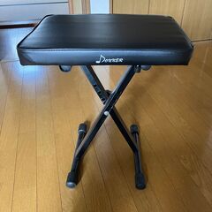 電子ピアノ CASIO Privia PX-S1000 2020年製 88鍵盤 レッド 付属品：譜面台、鍵盤カバー、バッグ、ダンパーペダル、ACアダプター、椅子の画像