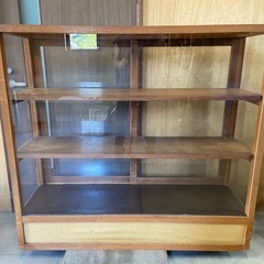 ガラス棚　木製　ガラスケース　食器棚　収納棚　引出し付き　中古品　昭和レトロの画像