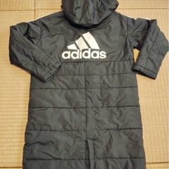 adidas ベンチコート
の画像