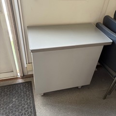 書庫引き出しの画像