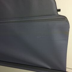 A4600 車種不明　トノカバー　ラゲッジカバー　荷台カバー　目隠し　プリウス？の画像