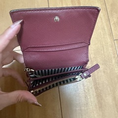 Kate Spade バーガンディ パスケースの画像