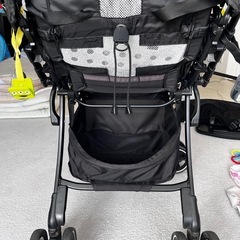 アップリカ　ベビーカー　SG基準A型の画像