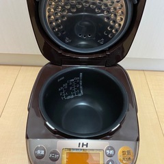 炊飯器の画像