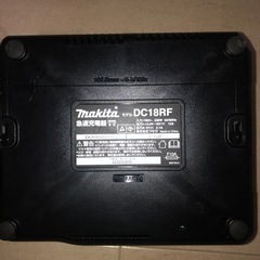 
makita バッテリー充電器の画像